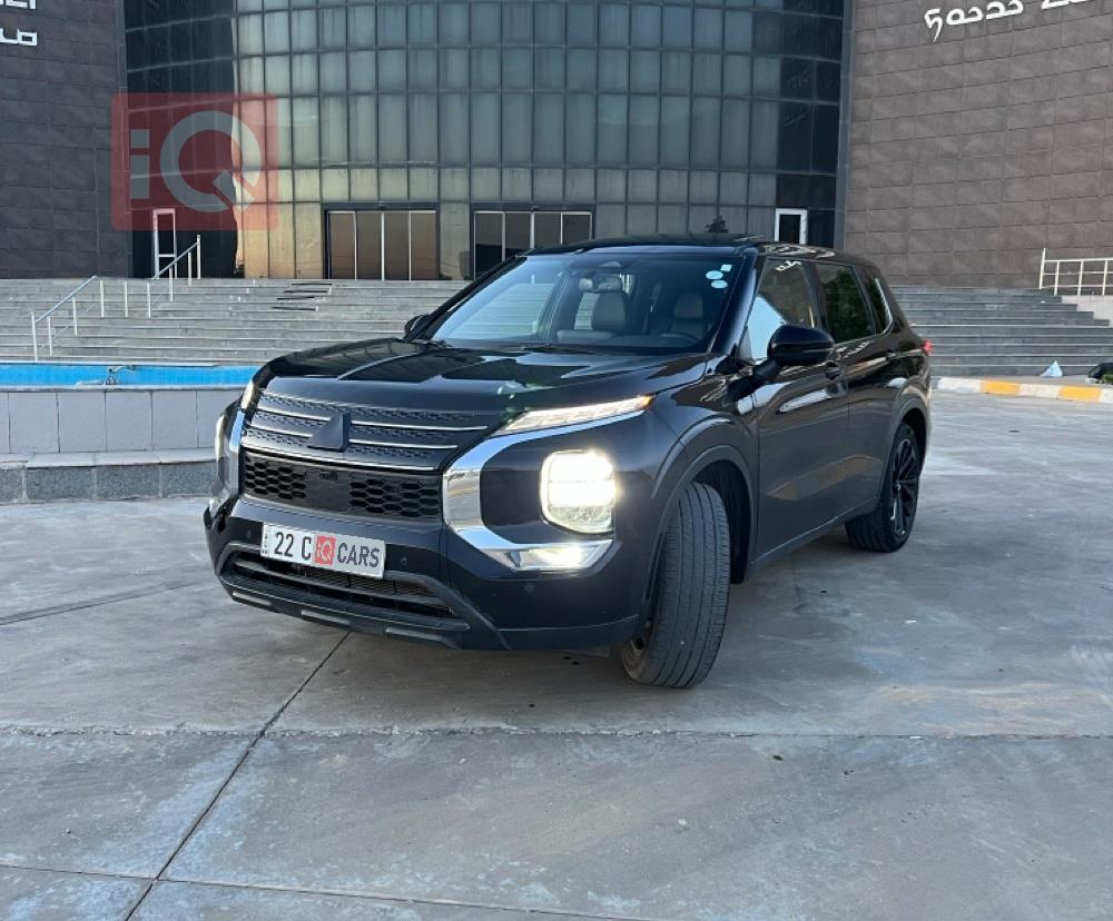 ميتسوبيشي اوتلاندر